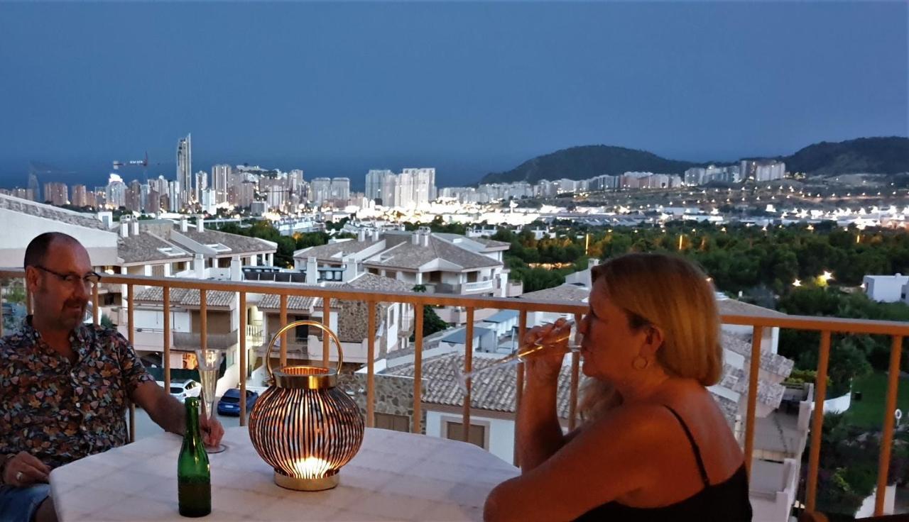2 Bed Penthouse Apartment - Sea Views - Sleeps 4 Finestrat Zewnętrze zdjęcie