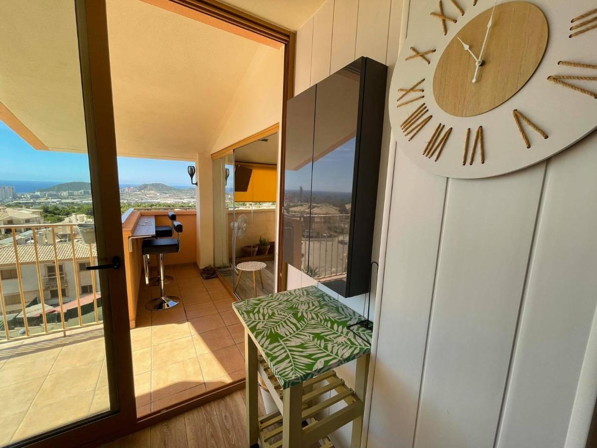 2 Bed Penthouse Apartment - Sea Views - Sleeps 4 Finestrat Zewnętrze zdjęcie