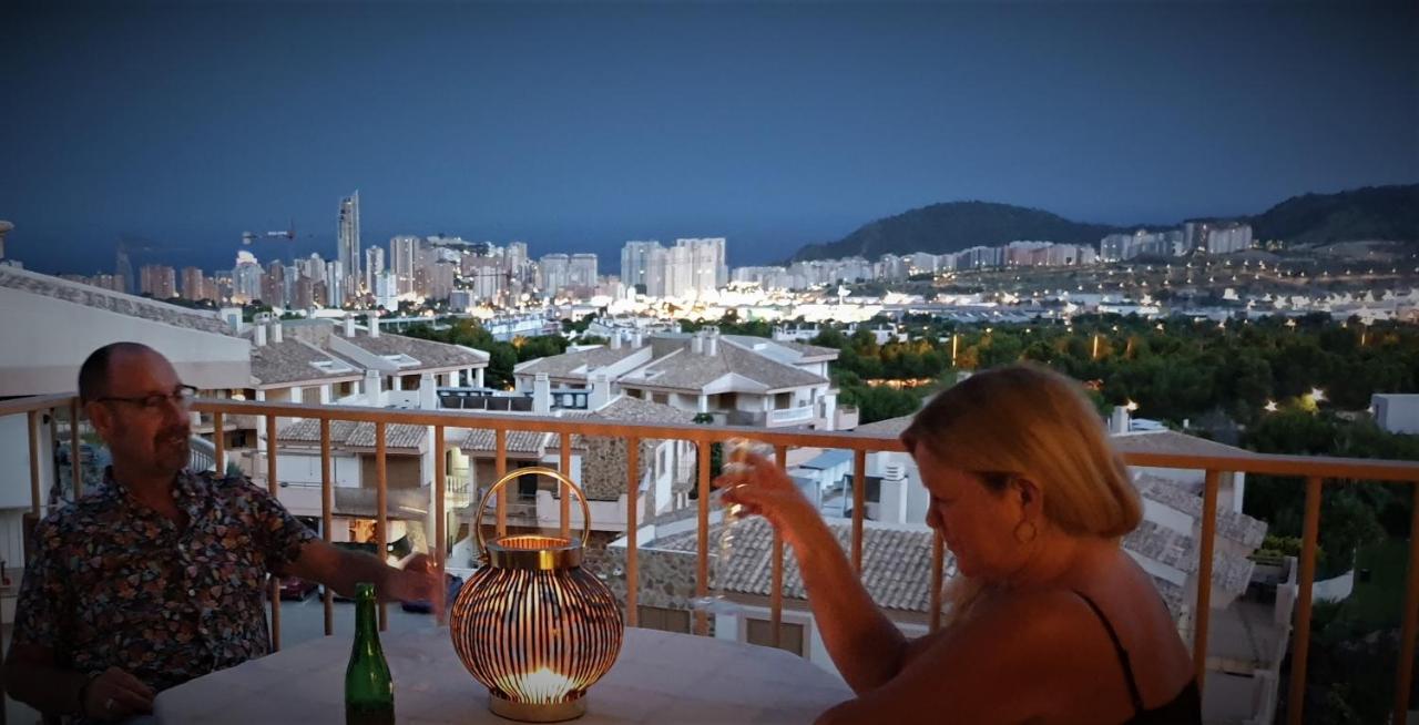 2 Bed Penthouse Apartment - Sea Views - Sleeps 4 Finestrat Zewnętrze zdjęcie